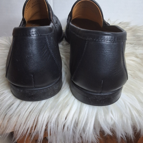 Magnanni Men's Daniel Brown Trim Flex Loafers 9 - Picture 3 of 12